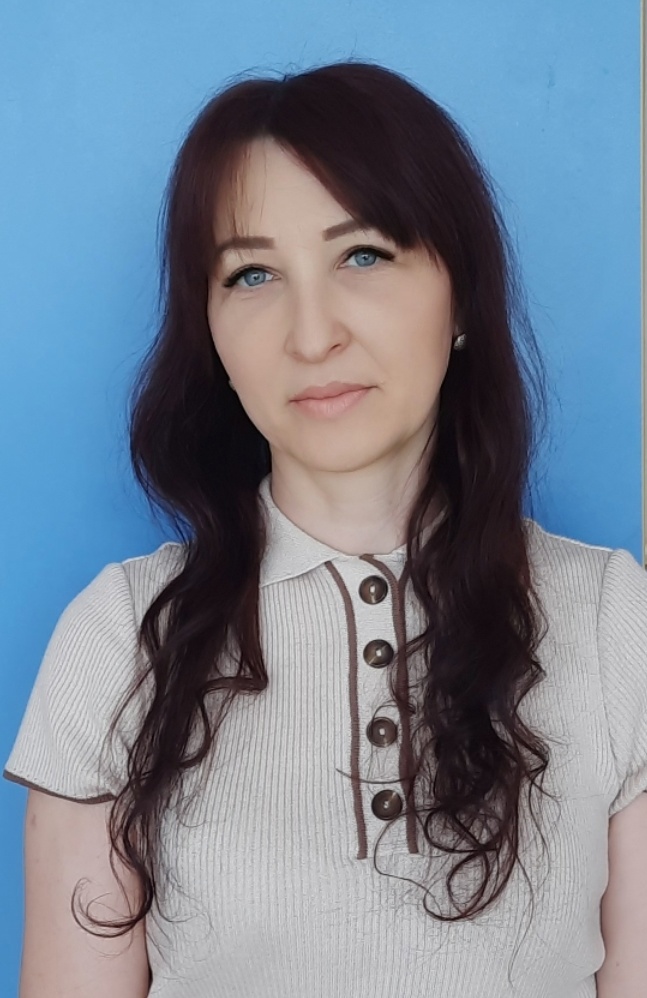 Воспитатель высшей категории Каракозова Анна Владимировна.